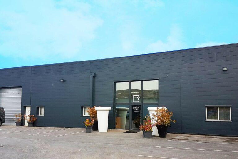 Cadre Vert Office Workspace Showroom Bezannes Reims