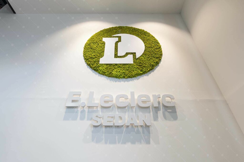 Logo Vegetal Leclerc décoration végétale intérieur Centre Commercial Sedan