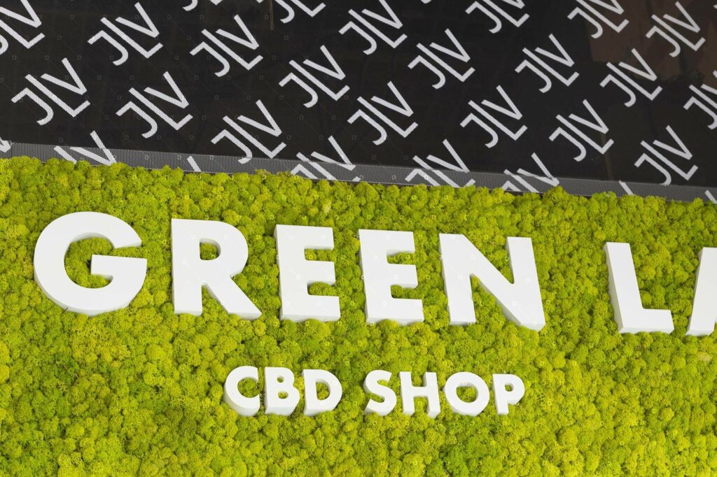Logo-Vegetal-Paris-Signaletique-Vegetale-Magasin-Commerce-Reims