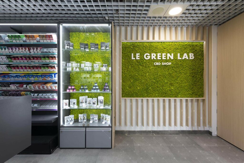 Signaletique-Vegetale-Mur-Vegetal-Paris-Design-Decoration