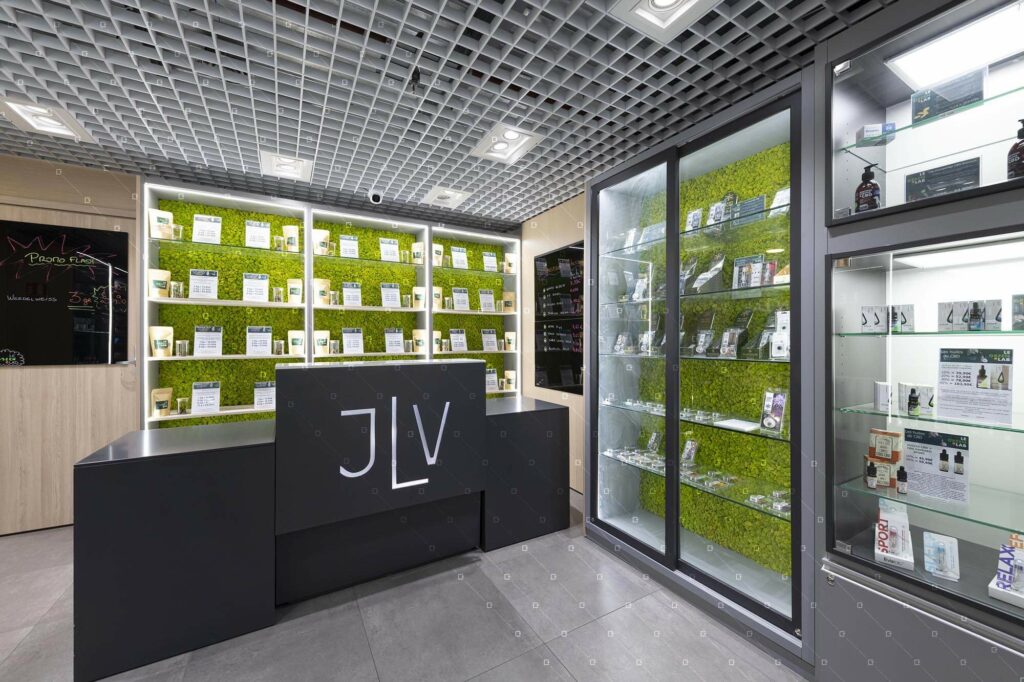 Vitrine-Vegetale-Design-Vegetal-Tendance-Deco-Magasin-Commerce-Paris
