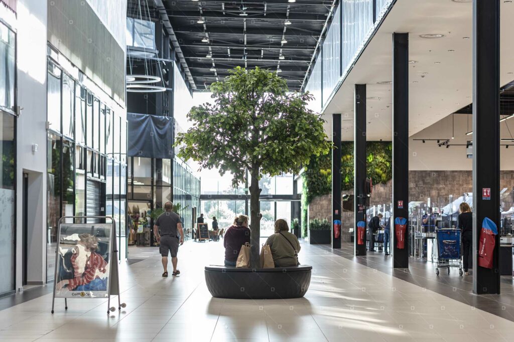 arbre artificiel centre commercial commerce france reims paris lille bordeaux