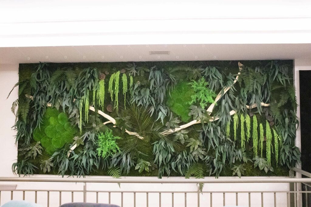 mur vegetal interieur deco jungle restaurant