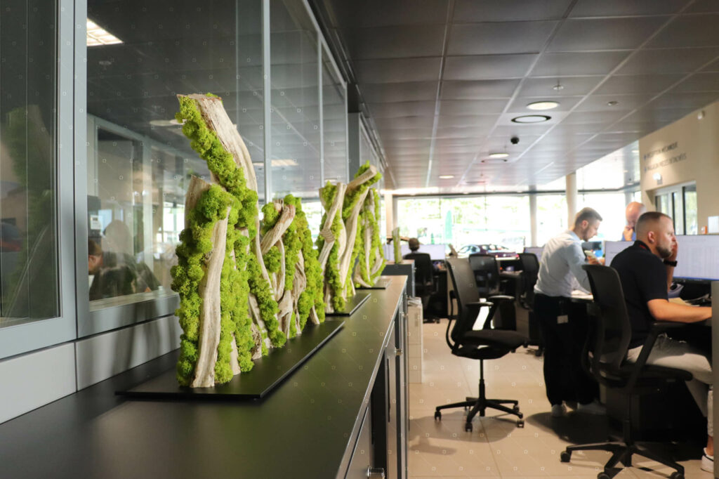 jardiniere-interieur-design-bmw-mini-luxembourg-cadre-vert-design-vegetal