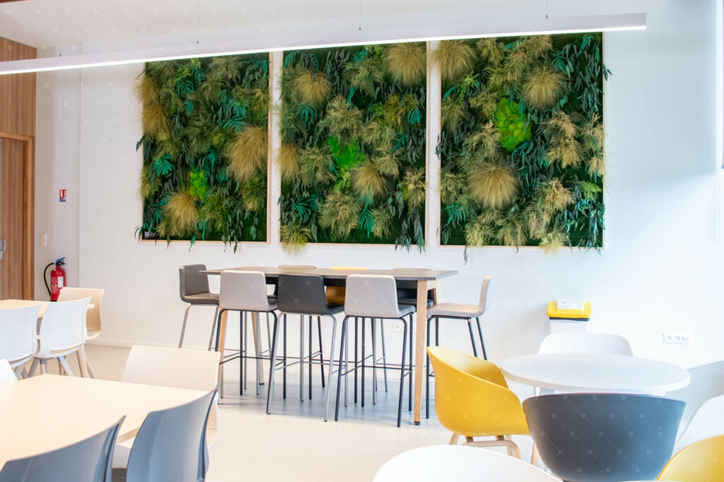 enseigne-interieure-enseigne-vegetale-urca-reims-mur-vegetal-design-mur-lichen