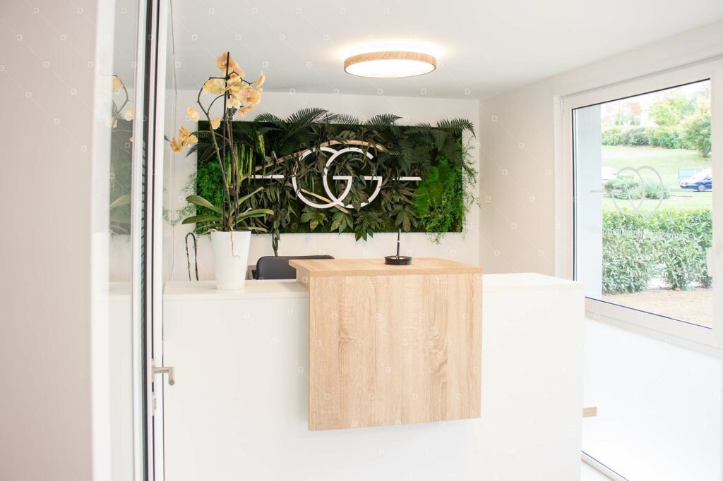 decor-vegetal-banque-accueil-entreprise-epernay